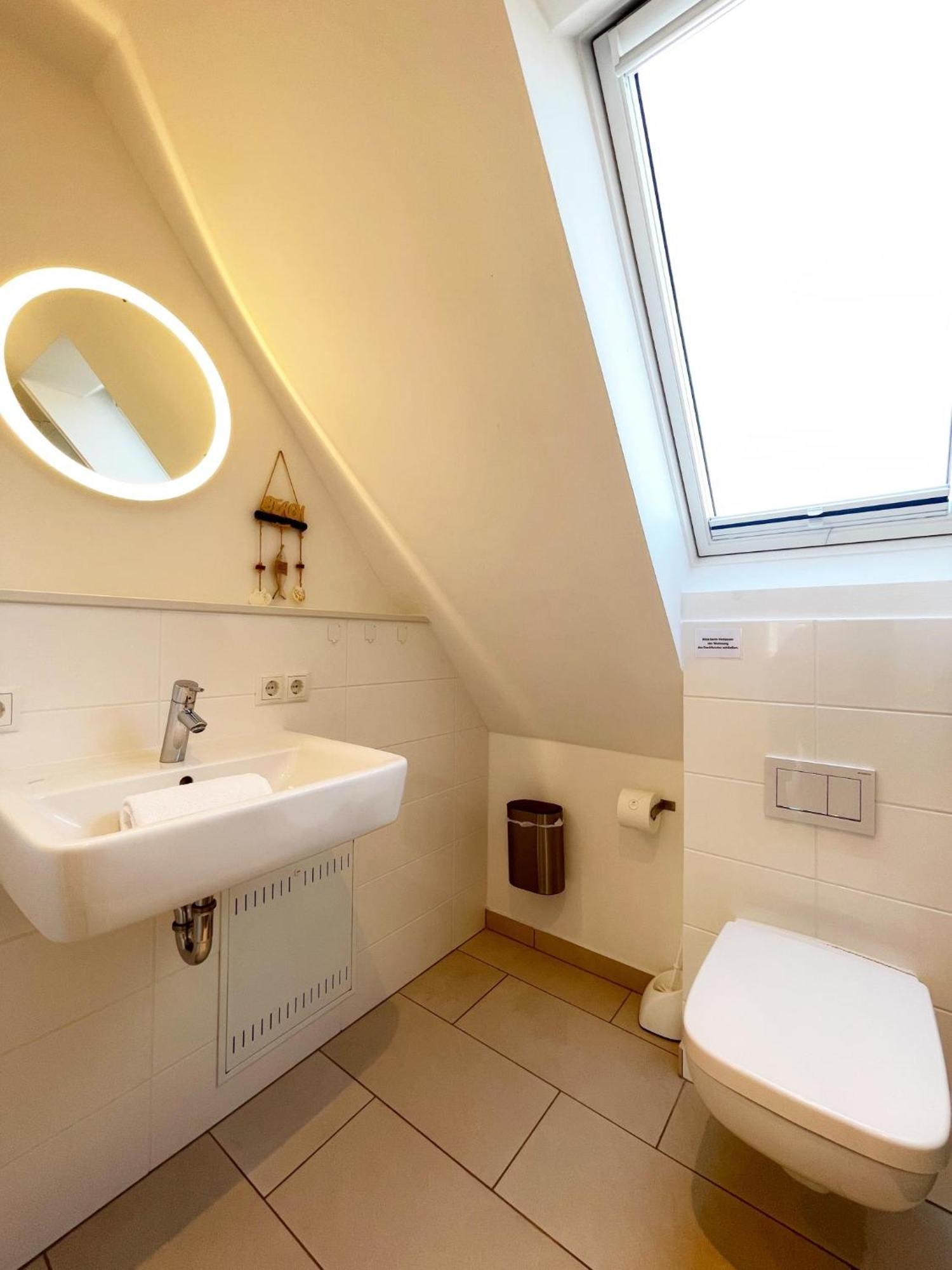 Haus Duenenrose App 2 Mit Balkon Apartman Westerland Kültér fotó