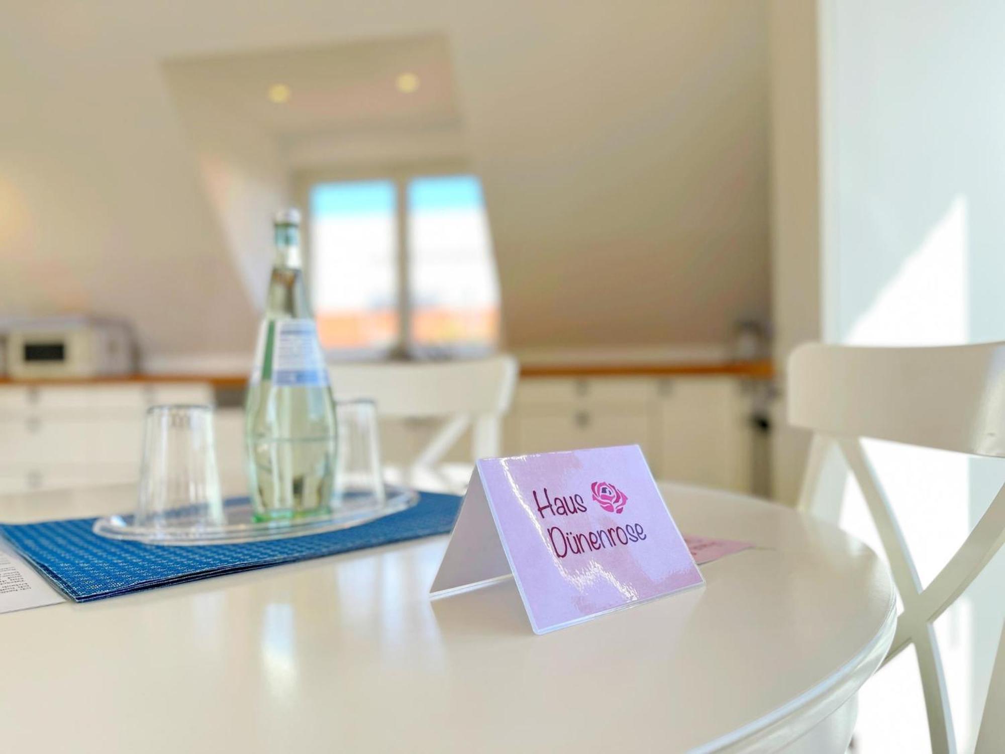Haus Duenenrose App 2 Mit Balkon Apartman Westerland Kültér fotó